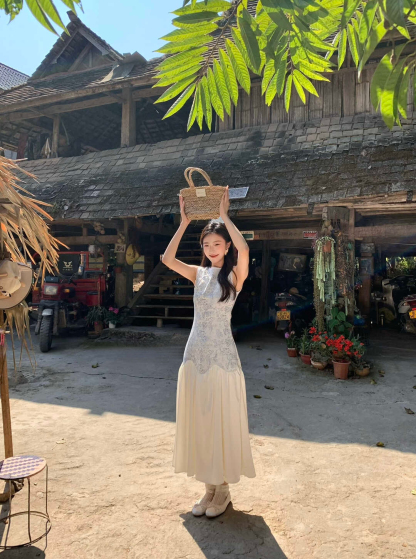 Qingelle New Chinese Elegant Panel Dress 名门大小姐 ✦绝美！ 新中式拼接设计连身裙*2 Colors