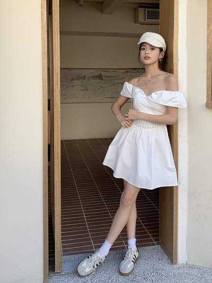 一字肩气质初恋蓬蓬短裙*2 Colors