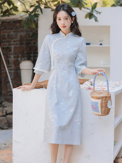 蓝色碎花淑女旗袍 Blue Floral Lady Style Inverted Large Sleeve Cheongsam