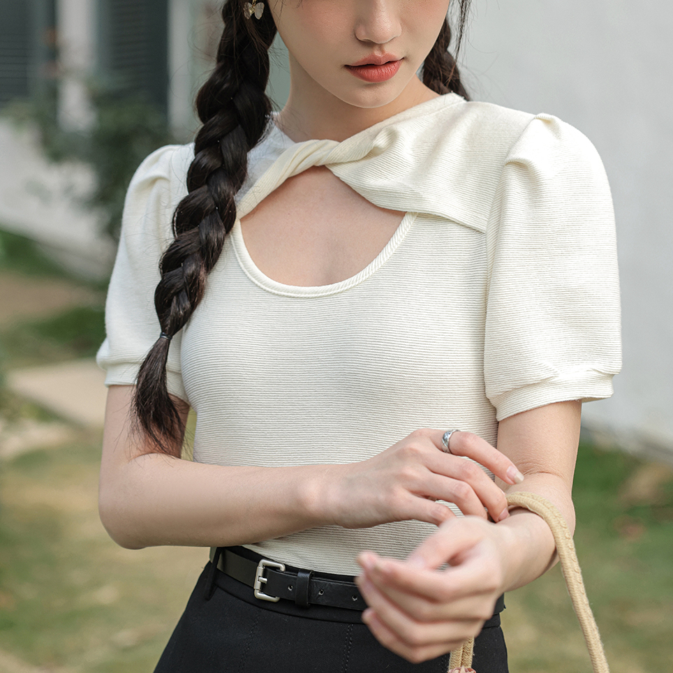 Knot Puff Sleeve T-shirt 纽结泡泡袖T恤 * 3 Colors