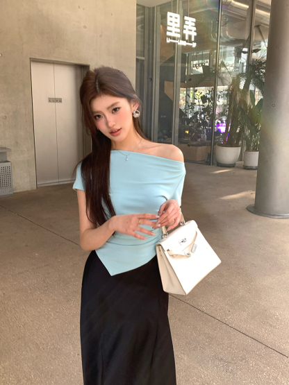 一字肩短袖T恤 off-shoulder short-sleeve T-shirt for women