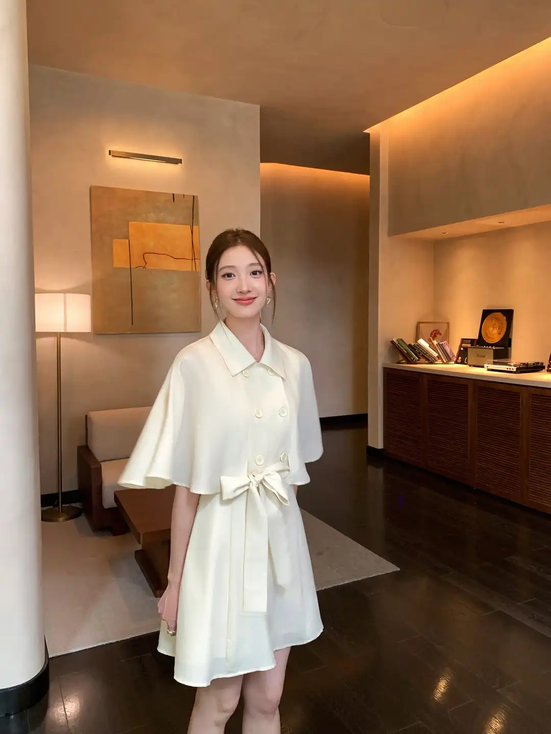 LUXE Cape-Sleeve Dress 千金斗篷设计连身裙 * 3 Colors