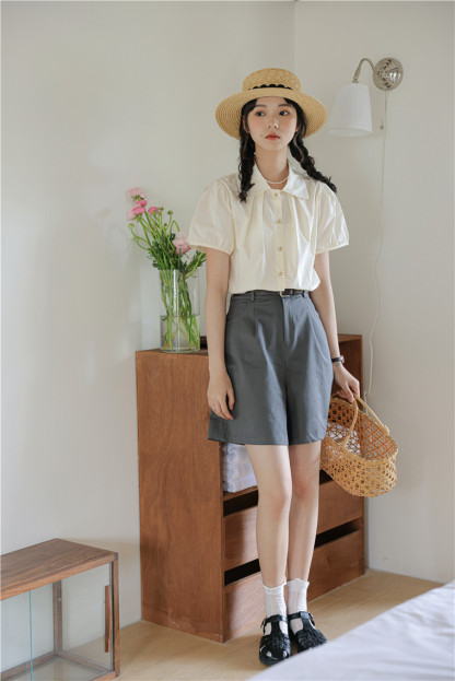 Metal Buttoned Doll Collar Blouse 金属扣娃娃领短袖衬衫*2Colors