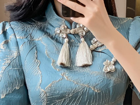 Azure Bloom Jacquard Cheongsam  蓝色提花改良旗袍