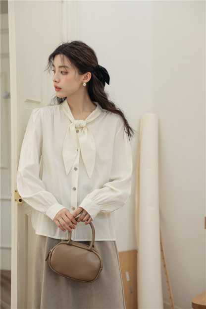 Sella Tie-Front Blouse 纯色系带衬衫*2Colors