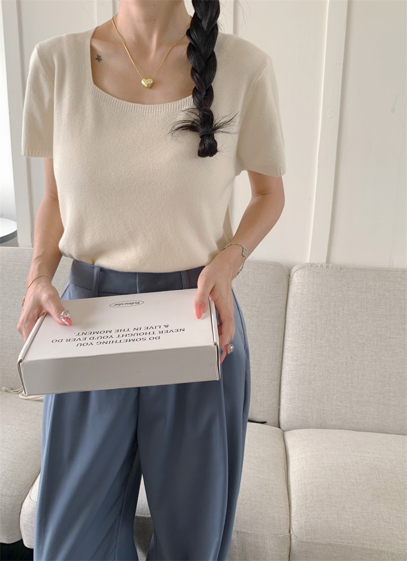 Classic Square Neck Knit Top 纯色方领针织上衣*2Colors