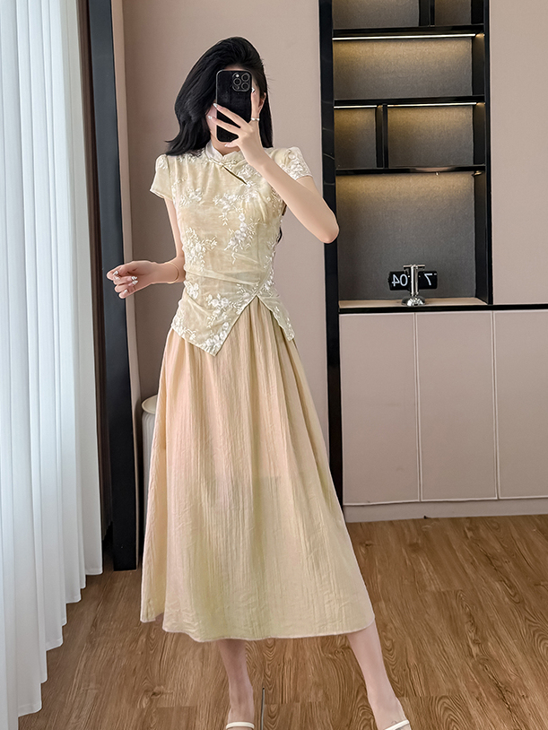 Floral Embroidery Layered Dress 小花刺绣假两件连衣裙*2 Colors