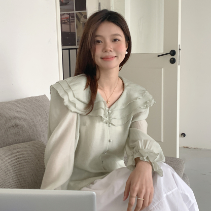 温柔小女人~甜美韩系荷叶领喇叭袖上衣*3色