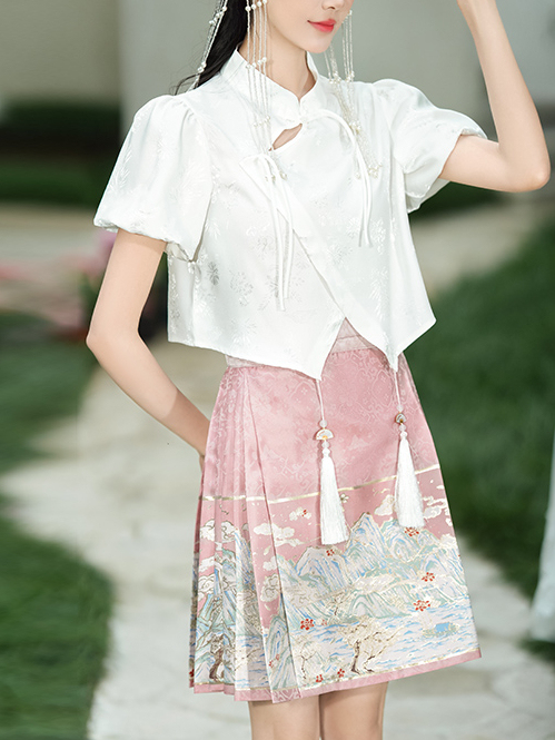 Golden Bloom Two-Piece Set斜襟提花上衣+织金刺绣马面短裙