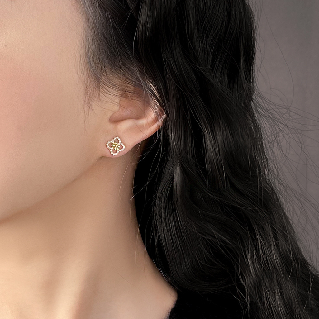 Four-Leaf Clover Earrings 四叶花耳环