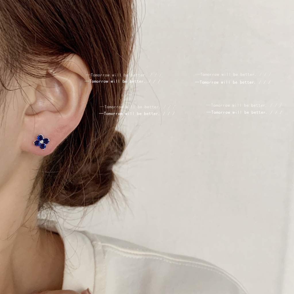 Blue Zircon Flower Earrings 锆石蓝色花朵耳环