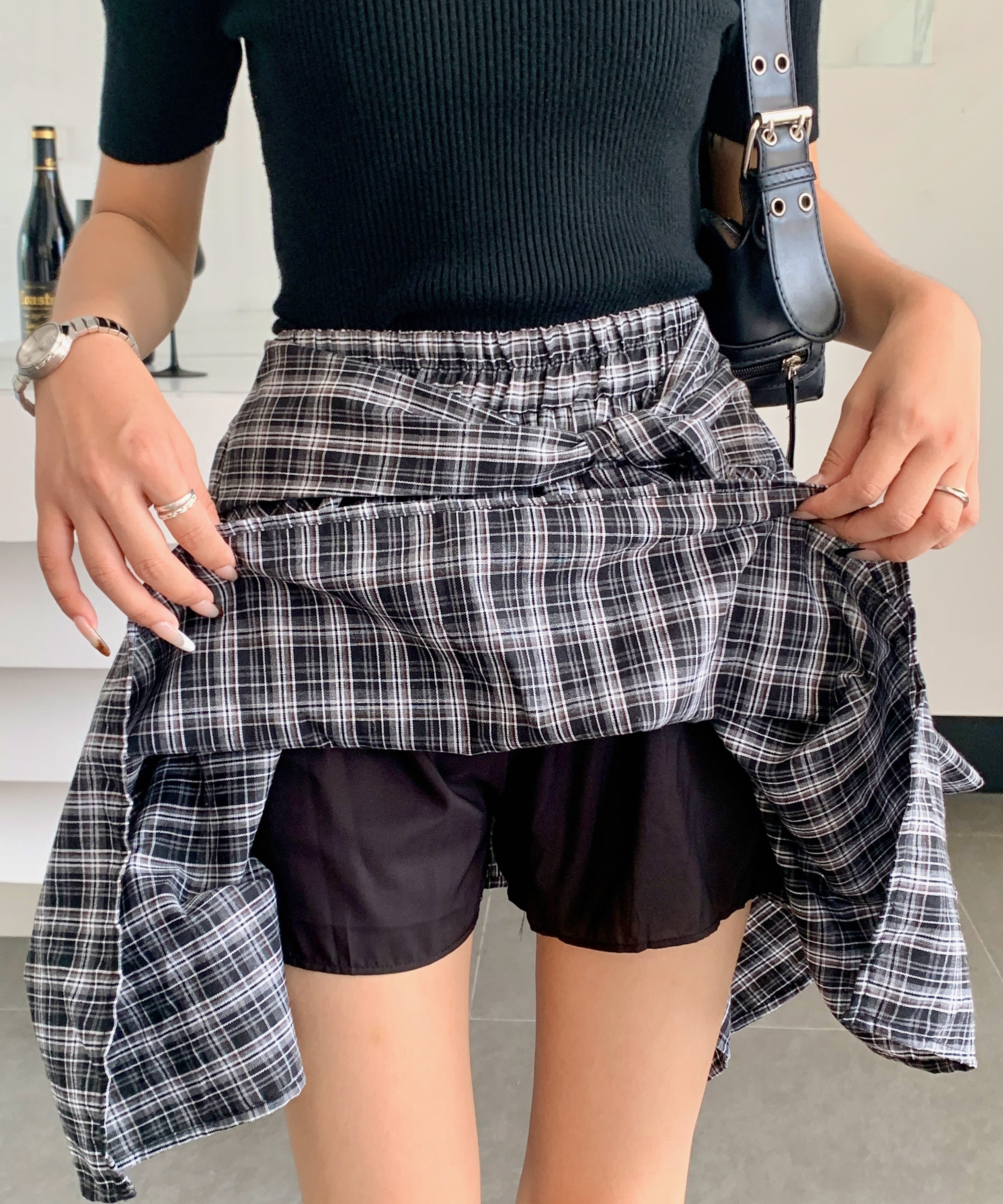 Plaid Ribbon-Tie Asymmetrical Skirt 不规则绑带格纹短裙*4 Colors