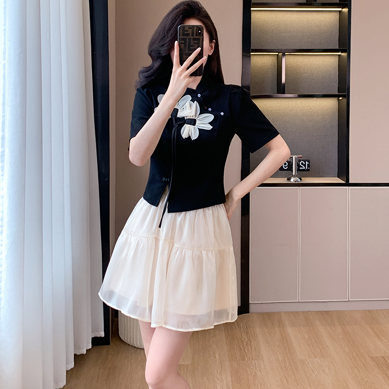 盘扣旗袍连衣裙 Improved Cheongsam Top Puff Skirt Two-Piece Set