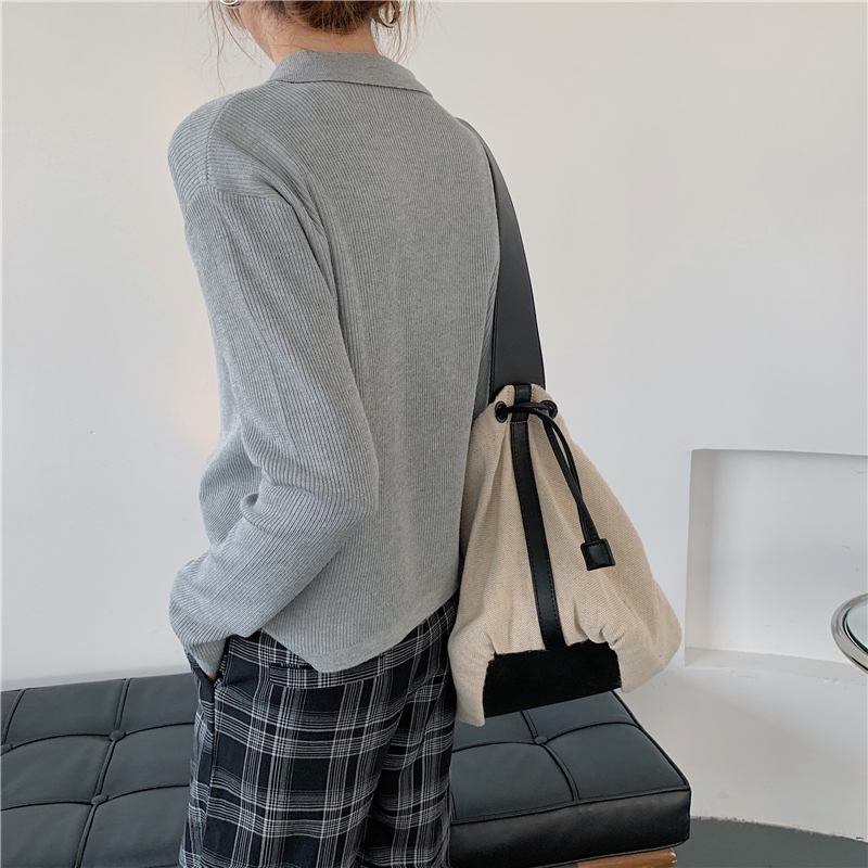 Buttoned Knit Top 纽扣设计针织长袖上衣*2Colors