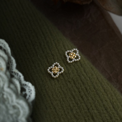 Four-Leaf Clover Earrings 四叶花耳环
