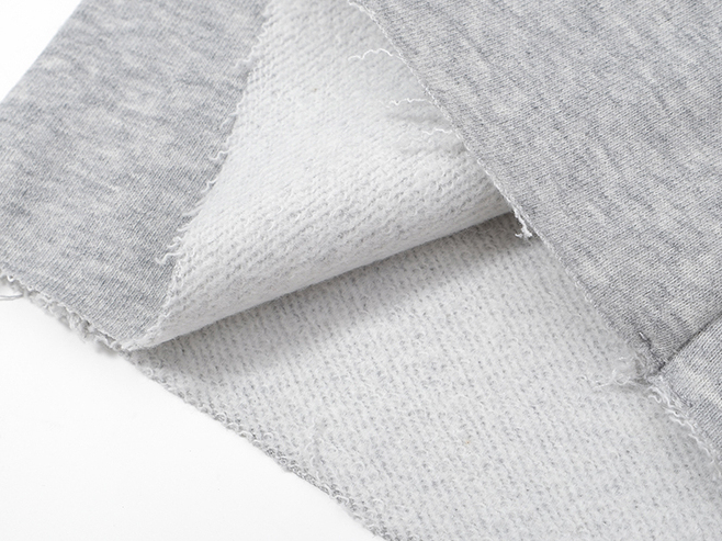 Low-Rise Slim Flare Pants 低腰微喇叭休闲裤