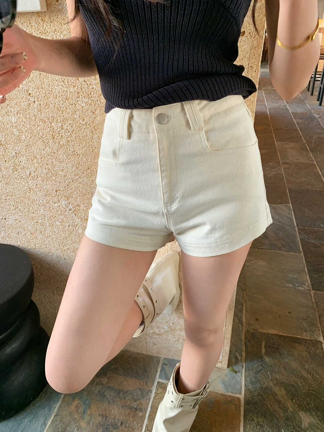 美辣Jeans✿ 一键大长腿✿ 简约时髦百搭辣妹牛仔短裤*3 Colors