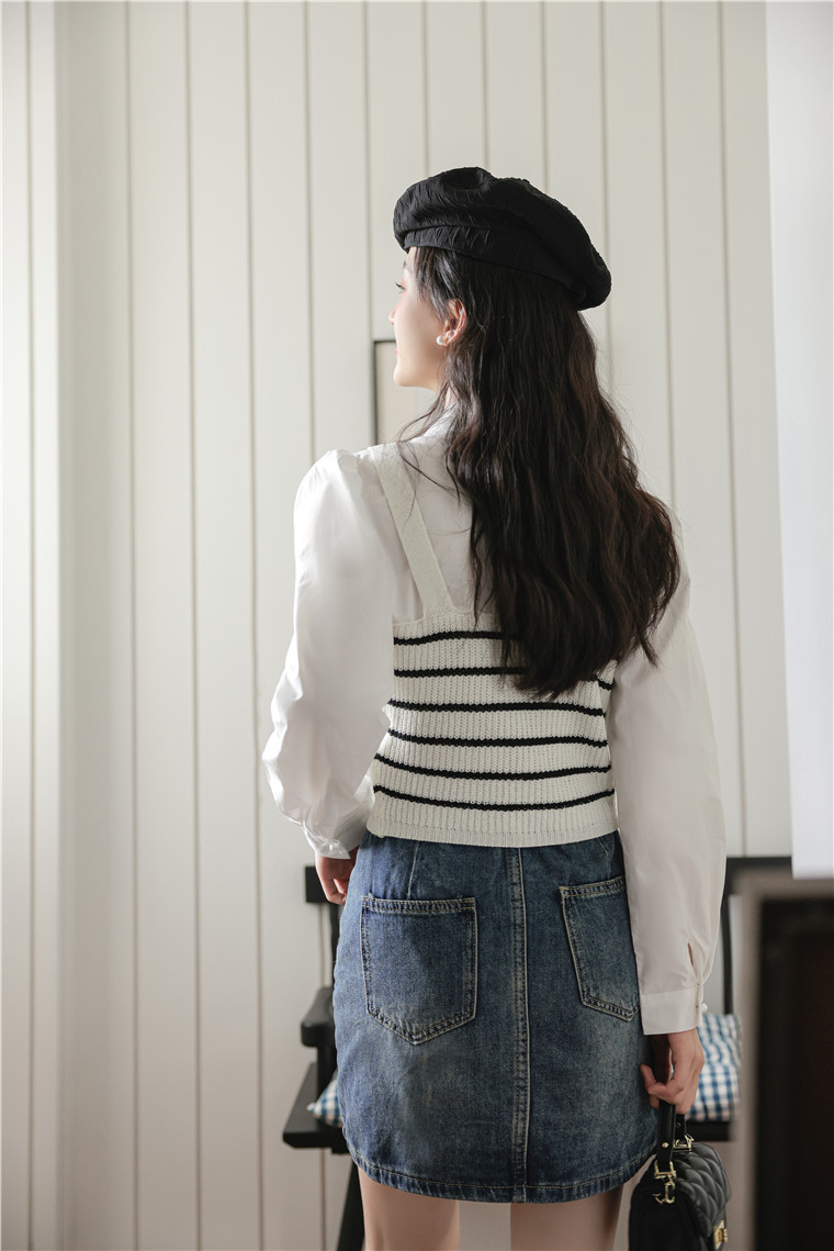 Stripes Knitted Vest Fake Two-Piece Top学院风~条纹针织背心假两件上衣* 2 Colors