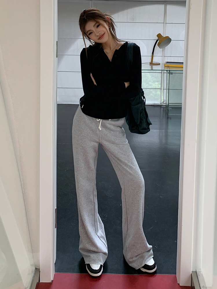 Low-Rise Slim Flare Pants 低腰微喇叭休闲裤