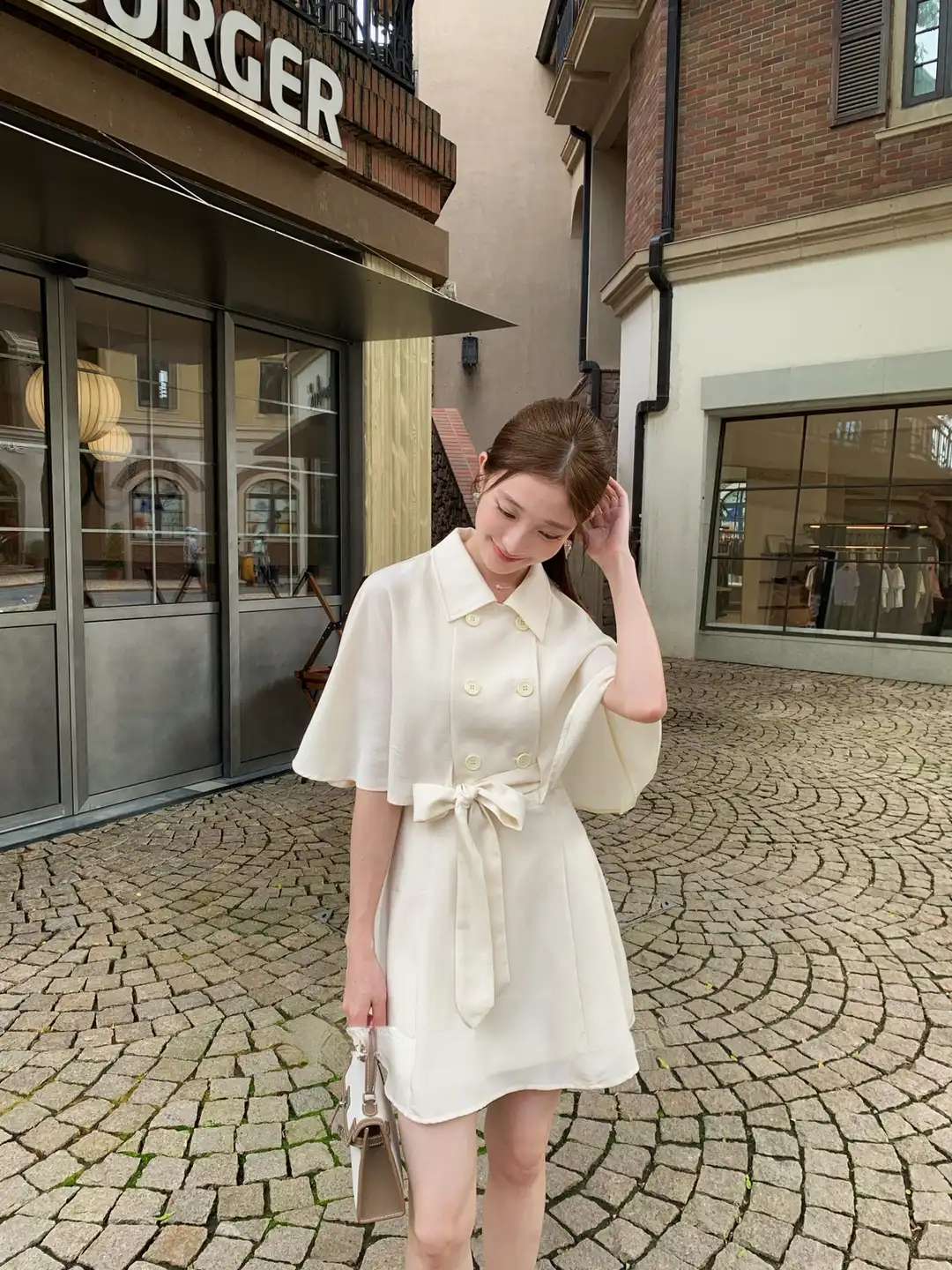 LUXE Cape-Sleeve Dress 千金斗篷设计连身裙 * 3 Colors