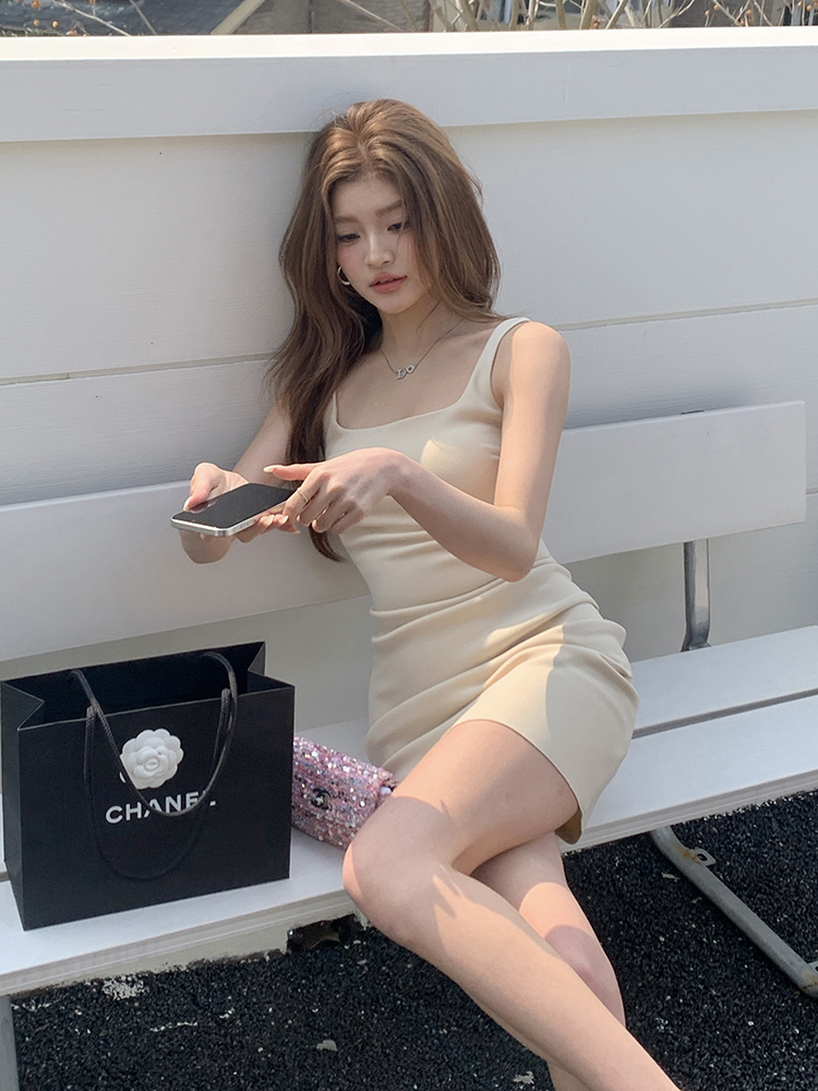 Real Shot 2025 Summer New Versatile Tank Dress Slim Fit Square Neck Strap Dress Simple Waist-Cinching Short Dress