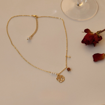 Classic Pearl Rose Blossom Necklace 温柔优雅珍珠玫瑰项链