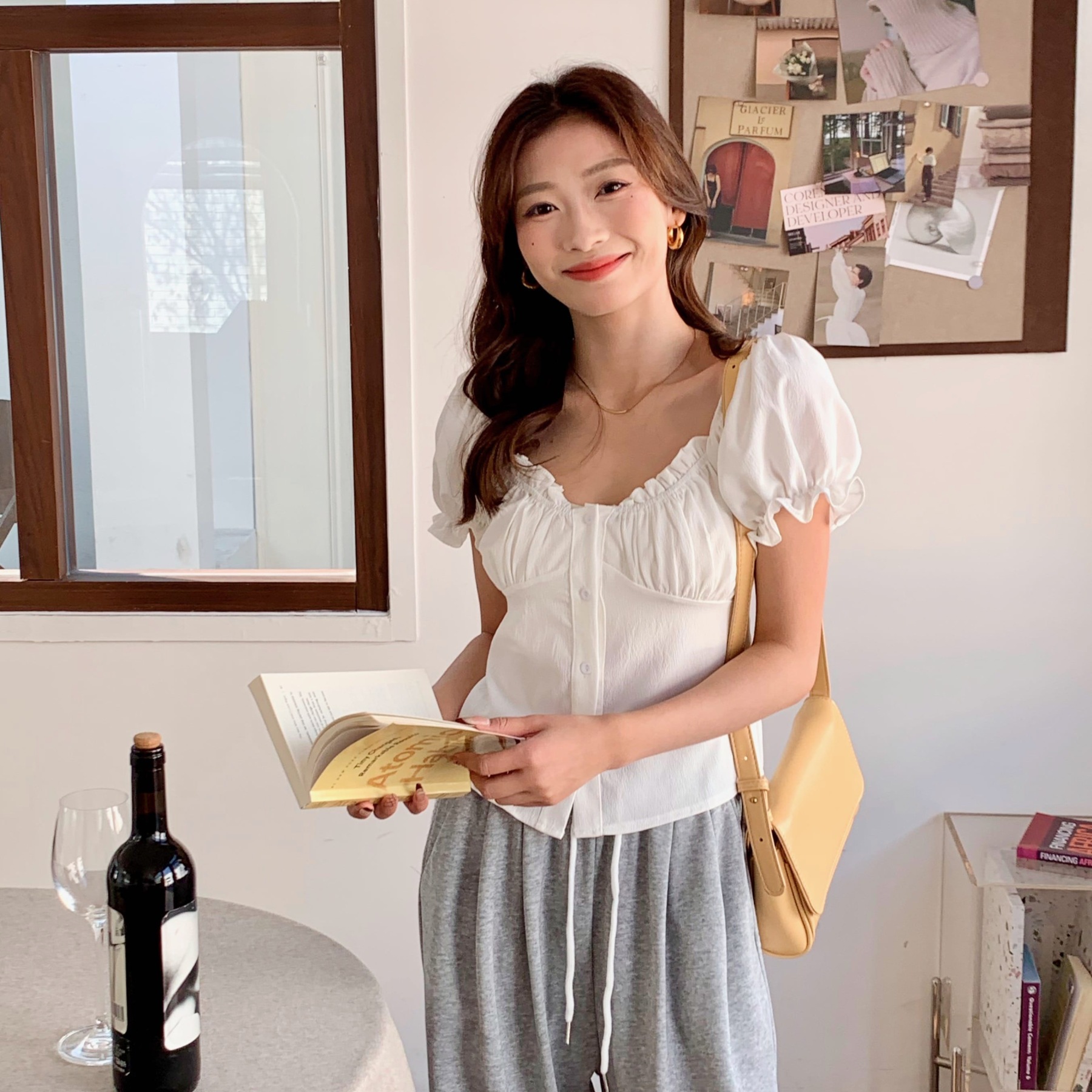 Evelis Ruffle Puff Top 泡泡袖木耳收腰上衣*2 Colors