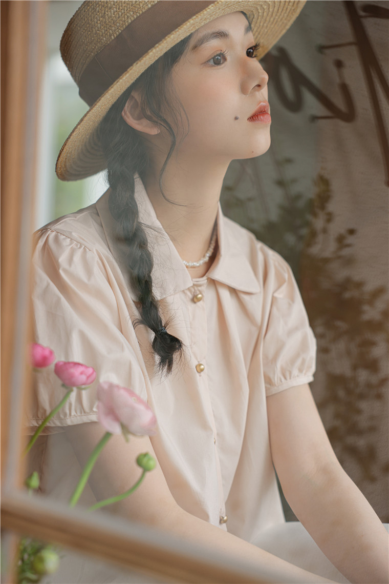 Metal Buttoned Doll Collar Blouse 金属扣娃娃领短袖衬衫*2Colors