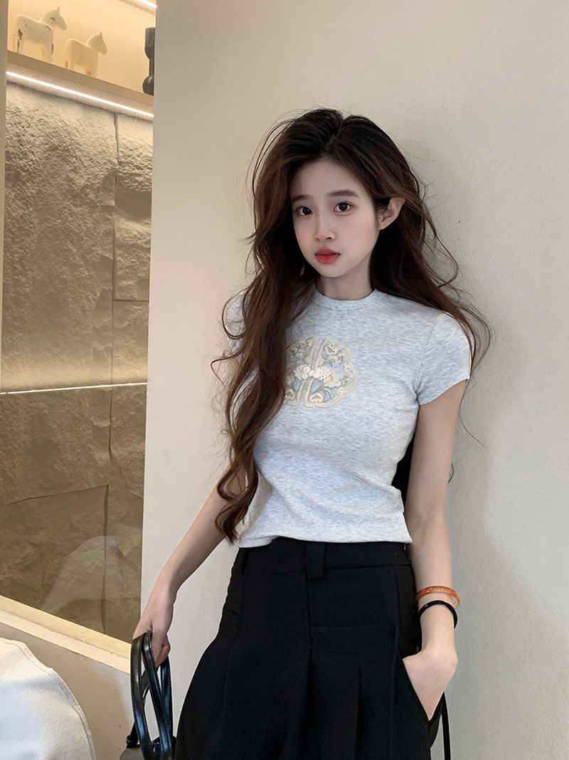 Ribbed Texture Embroidered Crop Tee 刺绣螺纹短款t恤*4 Colors 