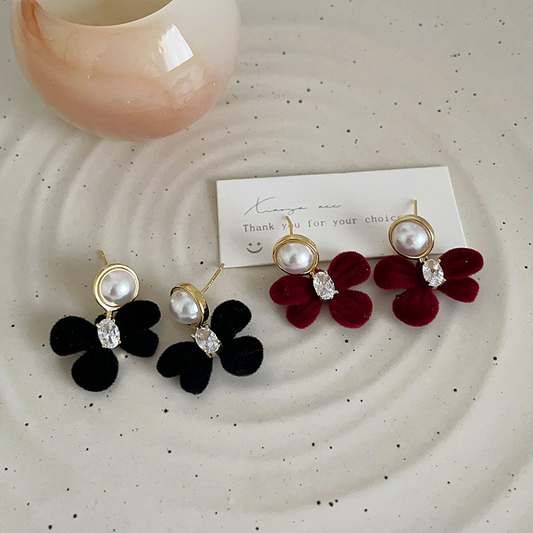 Velvet Bow Pearl Earrings 植绒蝴蝶结珍珠耳环*2色