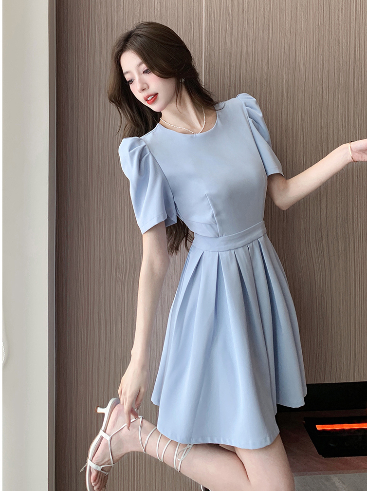 Chic Puff Sleeve Cut-Out Pleated Dress 御姐风露腰泡泡袖百褶裙*2Colors