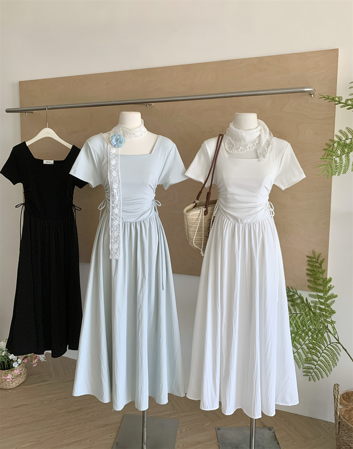 镂空方领长款连衣裙