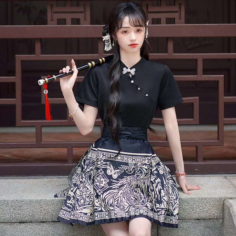 Black Eternal Pattern Horse-face skirt Two-Piece Set黑色图腾短款马面裙套装