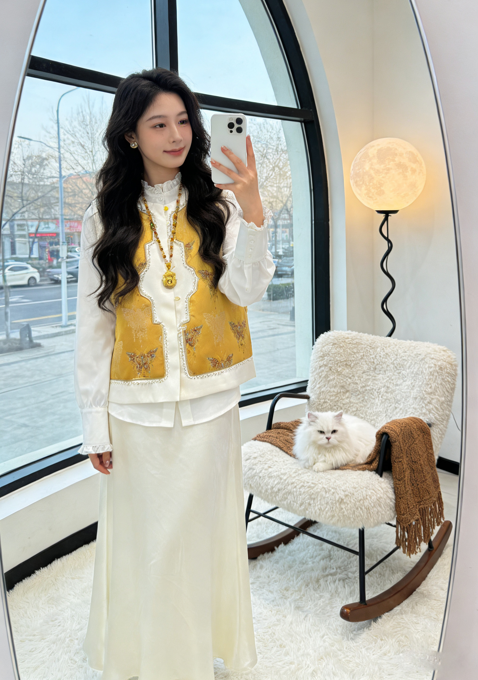 Real photos of the new 2026 Chinese-style Hanfu, featuring intricate jacquard embroidery, a round neckline, decorative buttons, and a modified patchwork design for the vest