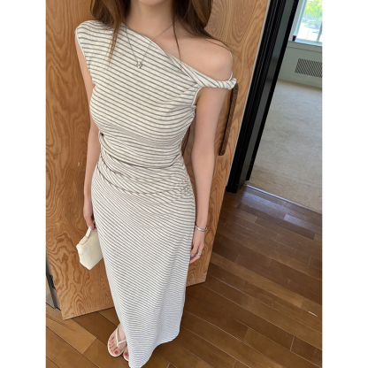 SIGNATURE Striped Twist Dress 条纹扭结连衣裙