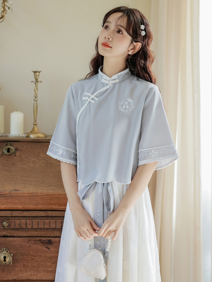 Spring and Summer Age-Reducing Embroidered Women's Republic of China Style Young Student Suit Half Sleeve Shirt Skirt Two-Piece Set 40