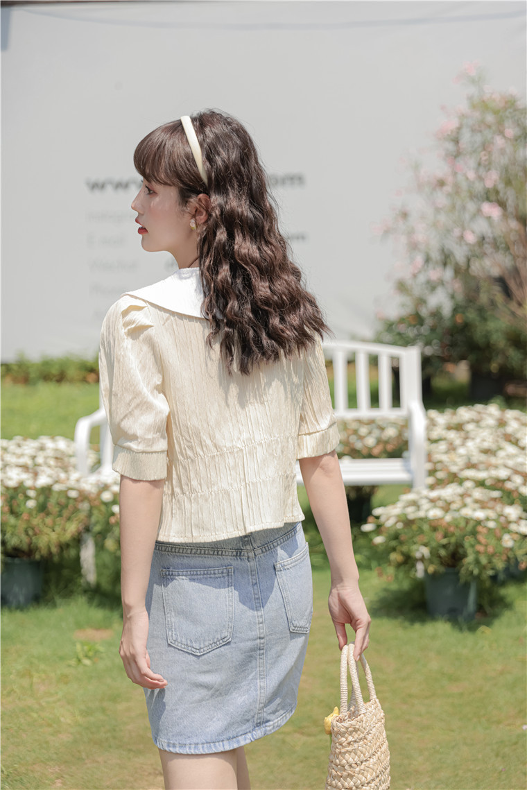 法式复古大翻领短款衬衫* 2 Colors