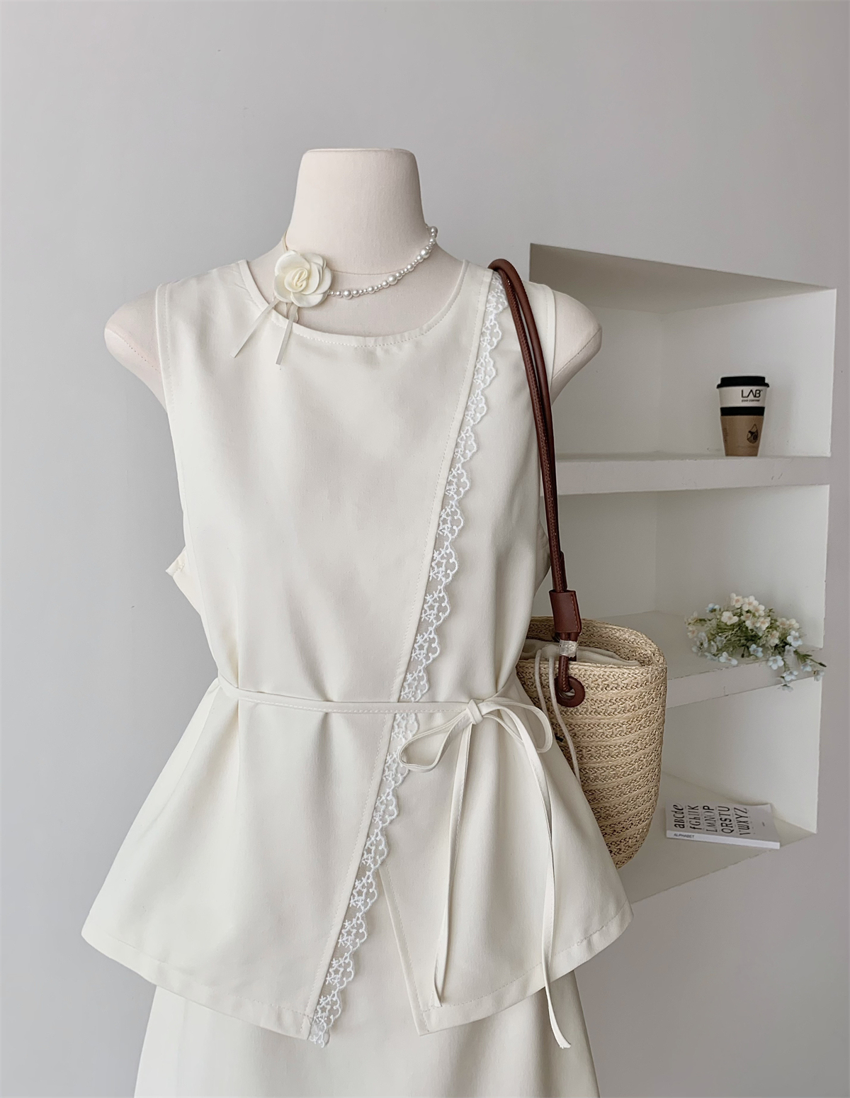 2025 Spring/Summer New Korean Style Elegant Lace Trim Sleeveless Top + High Waist Skirt Two-Piece Set for White Collar Workers