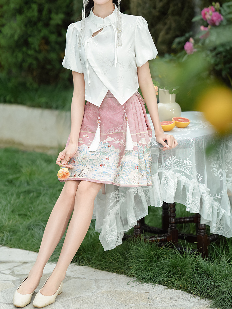 Golden Bloom Two-Piece Set斜襟提花上衣+织金刺绣马面短裙