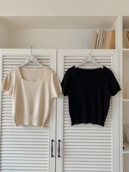 Classic Square Neck Knit Top 纯色方领针织上衣*2Colors