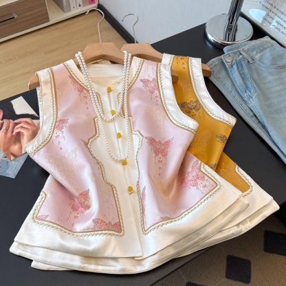 Real photos of the new 2026 Chinese-style Hanfu, featuring intricate jacquard embroidery, a round neckline, decorative buttons, and a modified patchwork design for the vest