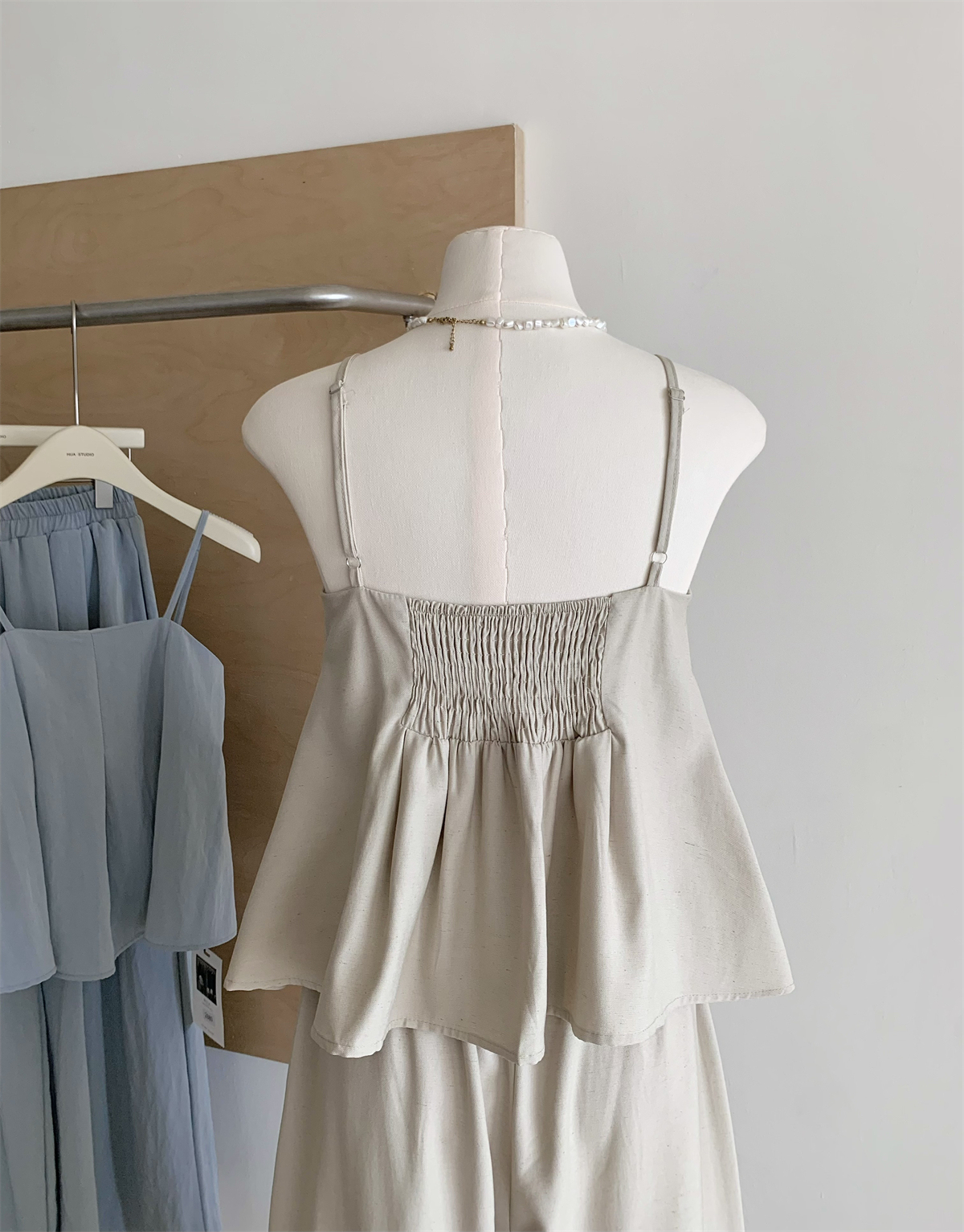 French Style Overall Dress Set Women's Summer Simplicity Temperament Cute Youth-Looking Design Sleeveless Top Wide Leg Pants Two-Piece Set