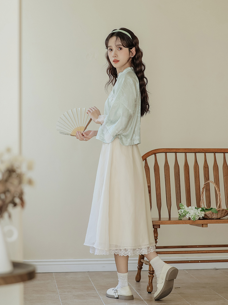 China Style Improved Cheongsam Two-Piece Set 小清新蕾丝提花两件套