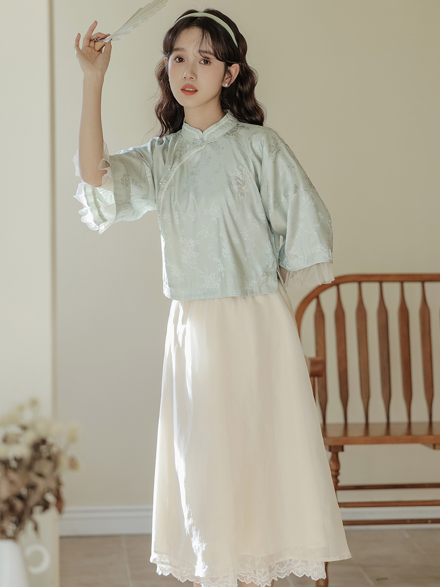 China Style Improved Cheongsam Two-Piece Set 小清新蕾丝提花两件套