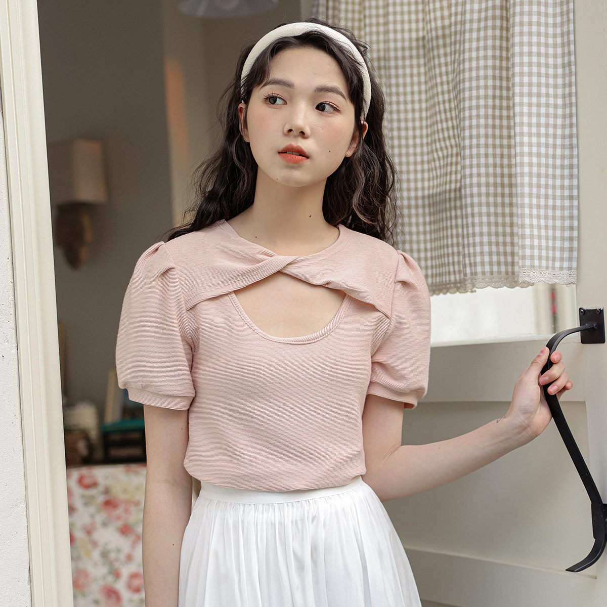 Knot Puff Sleeve T-shirt 纽结泡泡袖T恤 * 3 Colors