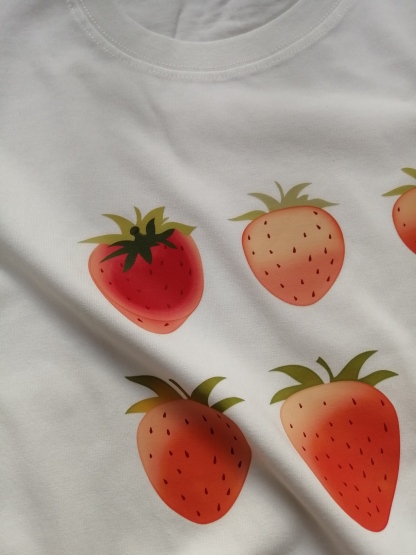 Sweet Strawberry Tee 草莓T恤
