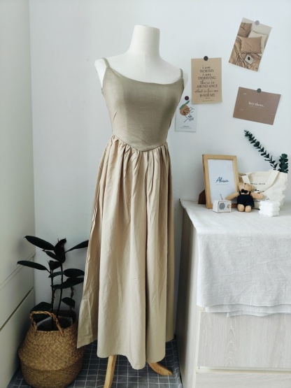 Classic Khaki Cami Dress 卡其色百搭吊带连衣裙