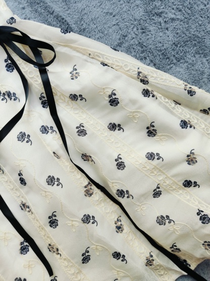 盘扣立领泡泡袖连衣裙 M Size 