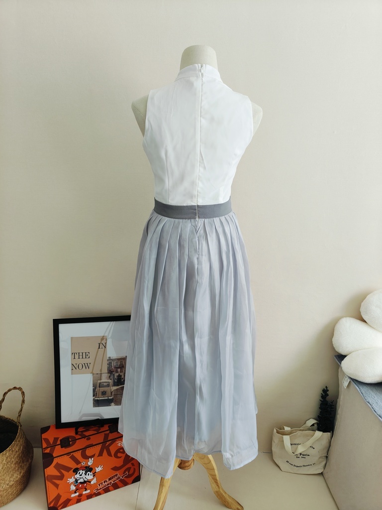 Celia Embroidered Dress with Shawl ✱大码✱汉元素绣花连衣裙+小披肩两件套