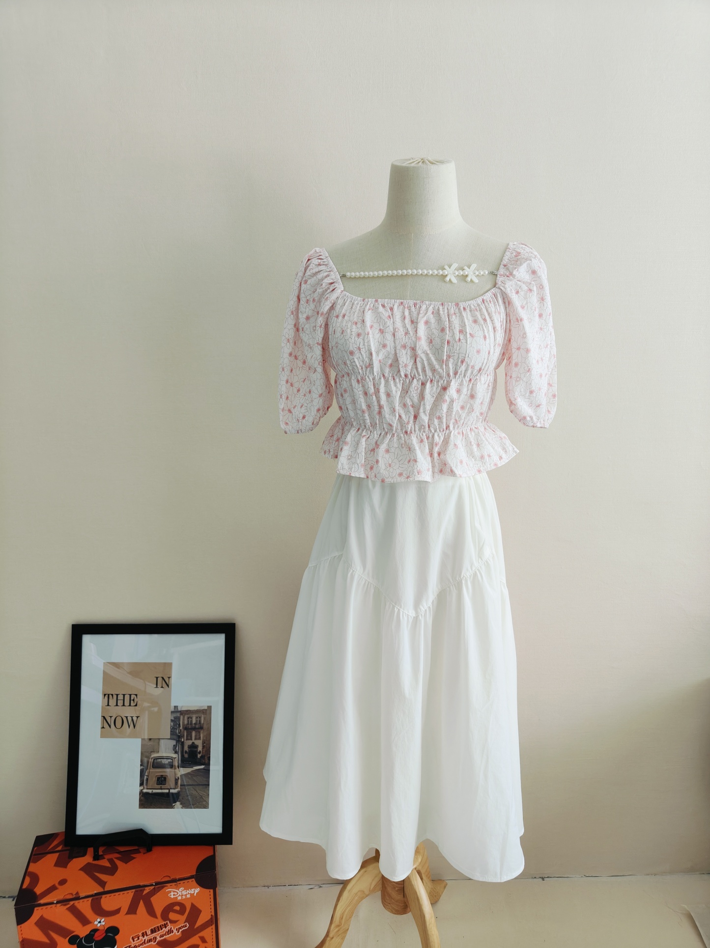  Pearl Chain Pink Floral Crop Top 珍珠链条粉色碎花短款上衣